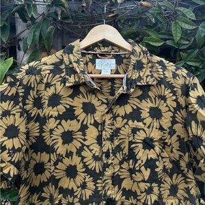 URBAN OUTFITTERS SHIRT